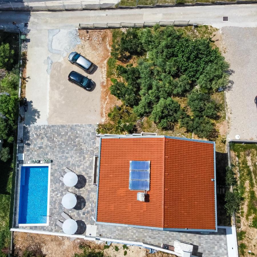 Laura Apartament