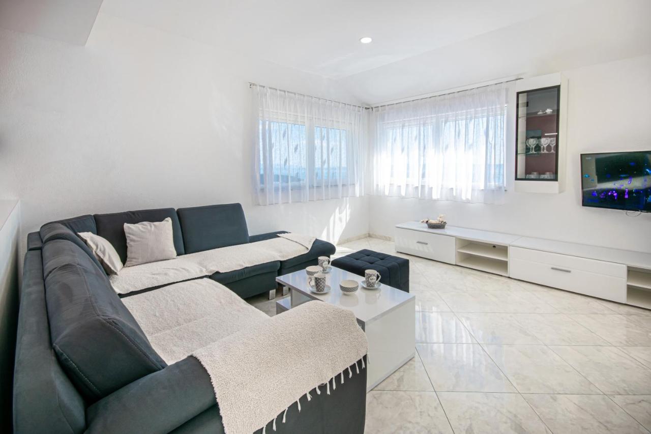 Laura Apartament Makarska